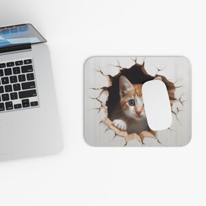 Mouse Pad, Fun Animal Desk Accessory, Unique Gift for Kids and Adults, Office Decor, Safari Themed Mouse Mat