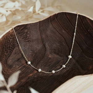 Minimalist Natural Freshwater Pearl Necklace, Bridal Necklace, Dainty Necklace, Everyday Necklace, Bridesmaid Gift, Mothers Day Gift for Her