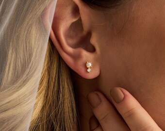 Aneneiceera Vintage Tiny Pearl Stud Earrings Silver Small Pearl Earrings Freshwater Pearl Earrings Cute Mini Minimalist Earrings Jewelry For Women And Girls (Bigger