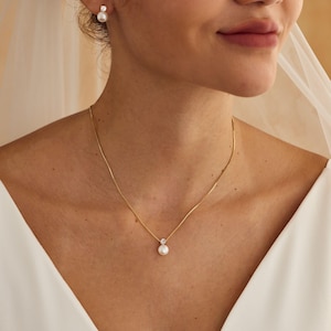 Party Pearl Jewelry Gift Set, Dainty Freshwater Pearl Jewelry Set, Bridal Necklace, Daily Necklace, Pearl Earrings with CZ, Evening jewelry