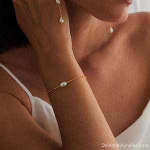 Oval Pearl Bracelet main image 0
