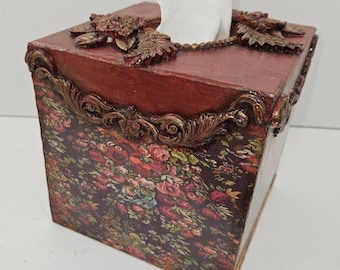 Unlock Vintage Elegance: Handcrafted Lockable Wooden Tissue Box Holder with Shabby Chic Charm and Timeless Appeal