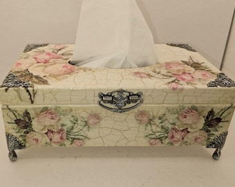Vintage Rose Elegance: Handcrafted Decoupage Tissue Box Holder with Shabby Chic Baroque Charm