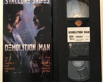 その他 American Tragedy [VHS] Amazon.com: A Great American Tragedy [VHS] : George Kennedy