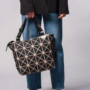 Borsa Borsa dal look quotidiano fatta a mano Borsa casual Look elegante Borsa geometrica facile da indossare Borsa dal design geometrico per streetwear Borsa a tracolla tutti i giorni immagine 8