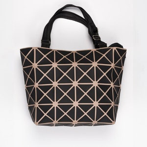 Borsa Borsa dal look quotidiano fatta a mano Borsa casual Look elegante Borsa geometrica facile da indossare Borsa dal design geometrico per streetwear Borsa a tracolla tutti i giorni immagine 6