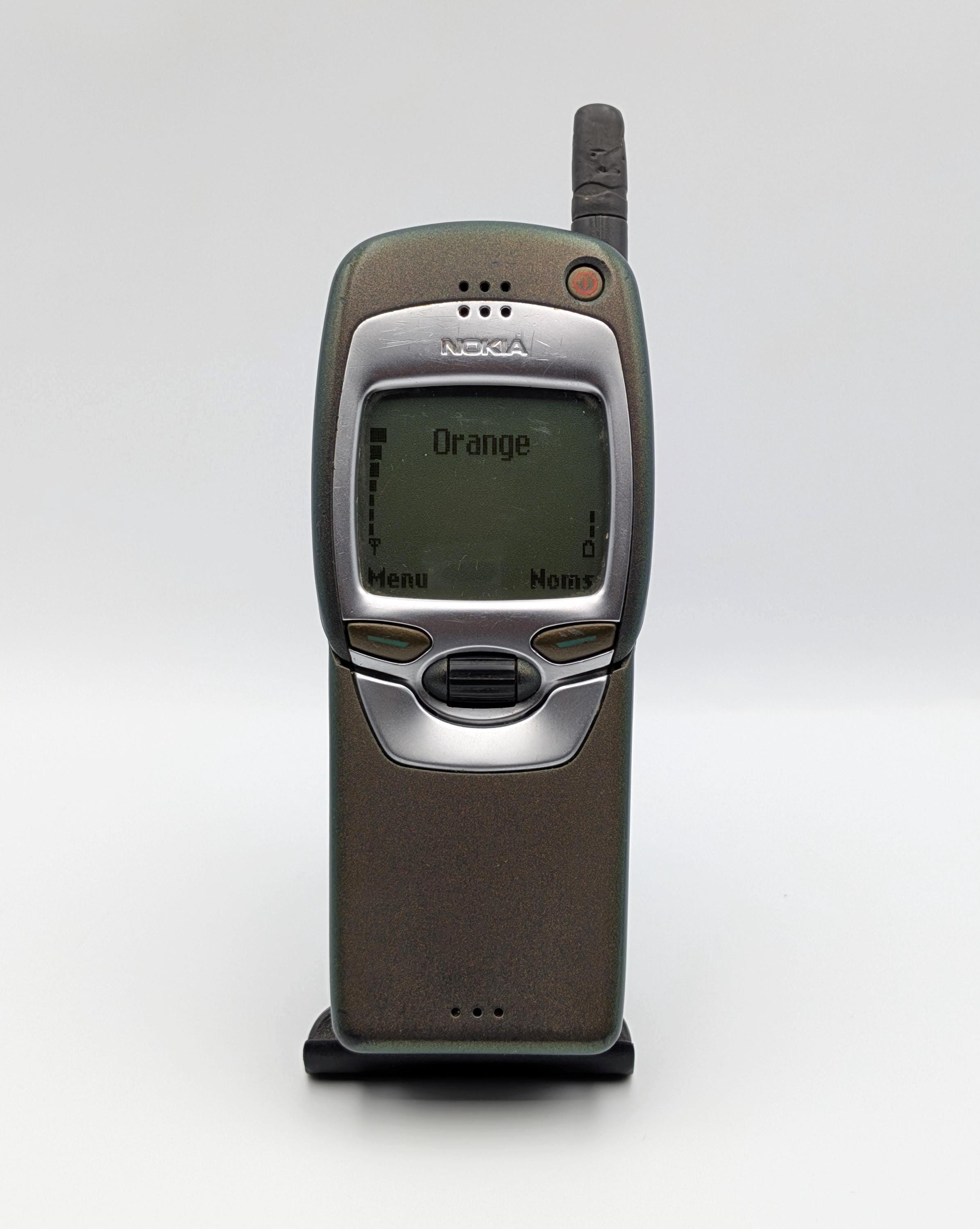 Nokia 7110 – Le Matrix – Téléphone Portable Vintage – Opérateur Orange