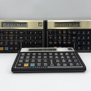 Calculadora financiera HP 12C: en funcionamiento y HP 11C (para repuestos)