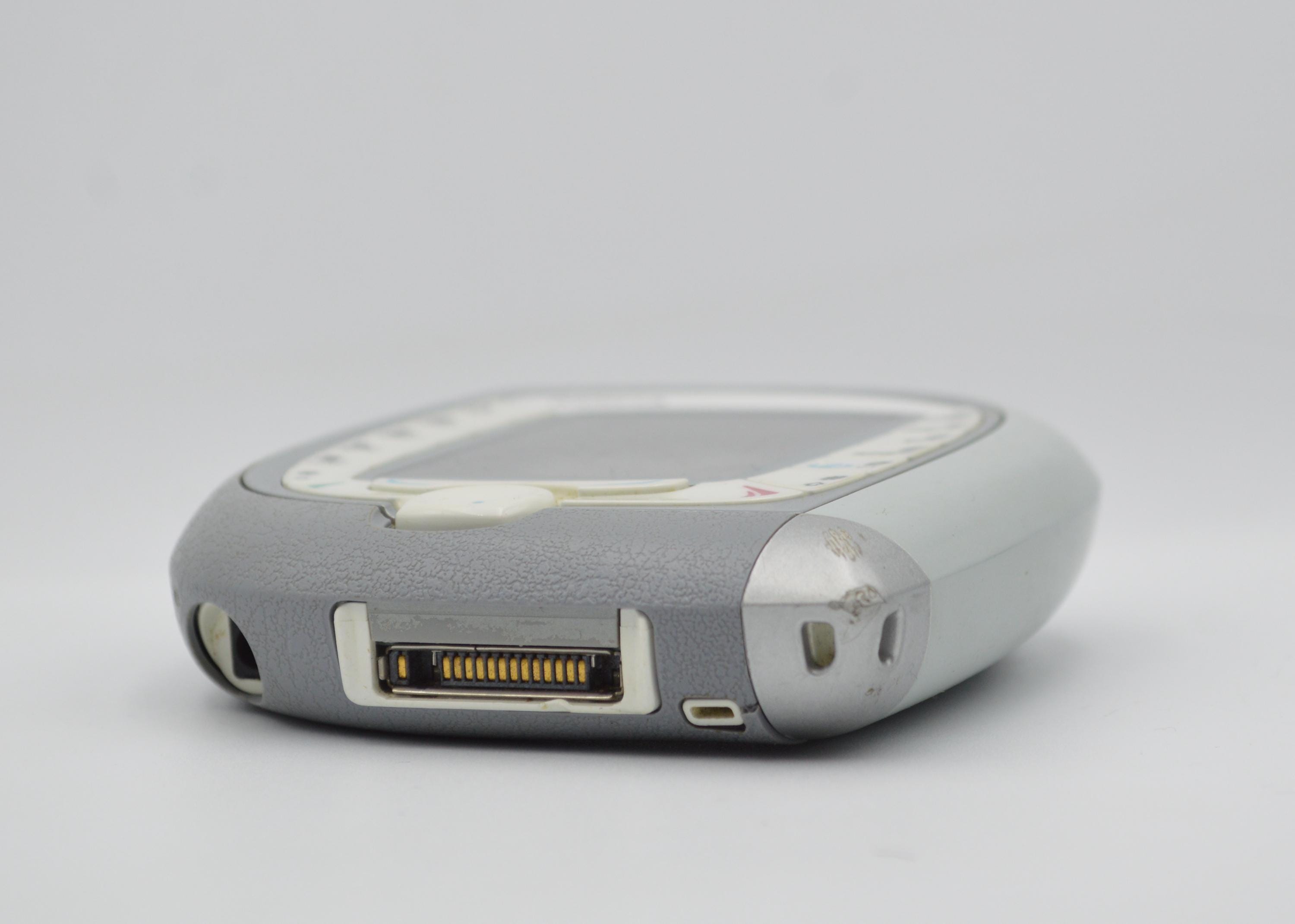 【激レア】NOKIA 7600 グレー 通話未確認/ 動作良好/ 起動可 Nokia 7600 – Grey (unlocked) Mobile Phone – 