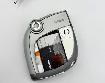 Nokia 7600 – Grey (unlocked) Mobile Phone – 