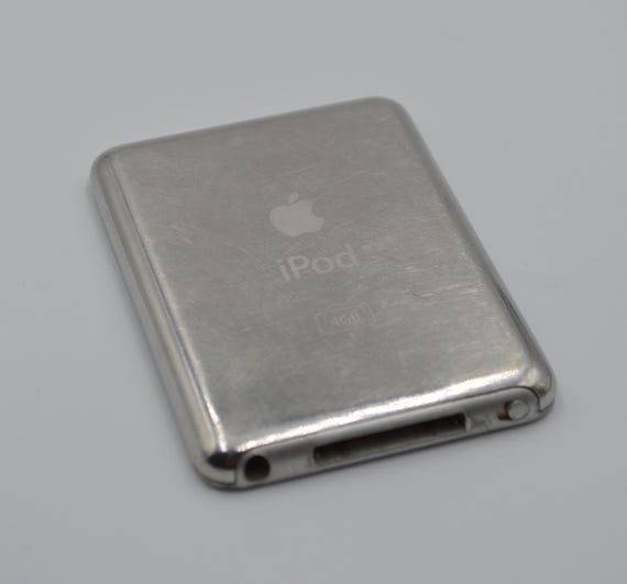 ipod nano 第3世代 8GB A1236 シルバー Very RARE NEW Sealed Apple iPod nano 3rd Generation 8GB Silver