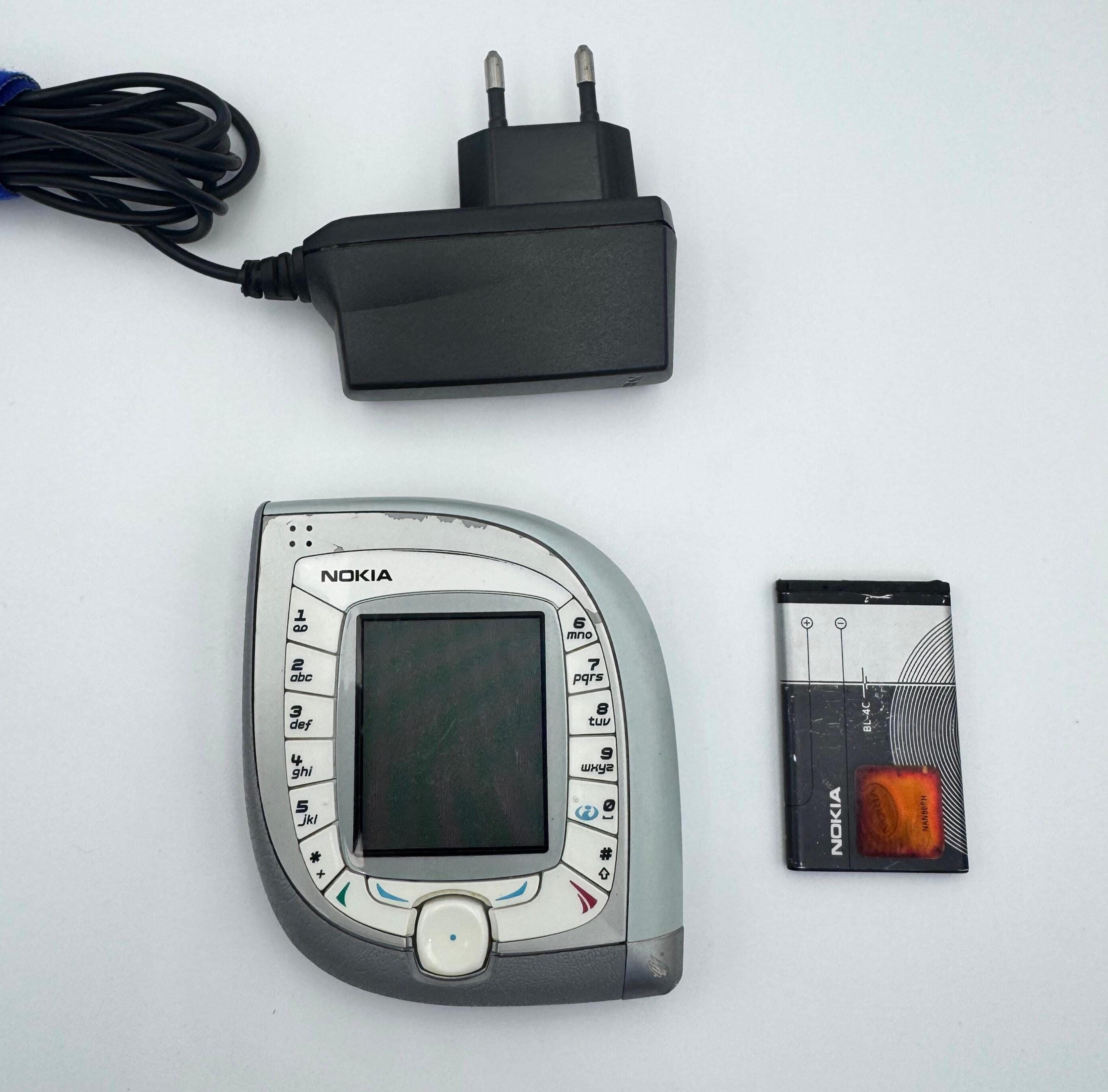 Nokia 7600 – Grey (unlocked) Mobile Phone – 