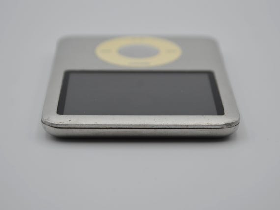 Apple Ipod Nano 3rd Gen Silver - A1236 8GB - Etsy
