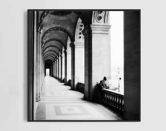 Black and White Street Photo Louvre in Paris