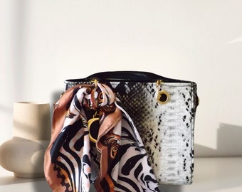Women's Patterned Flared Box Bag