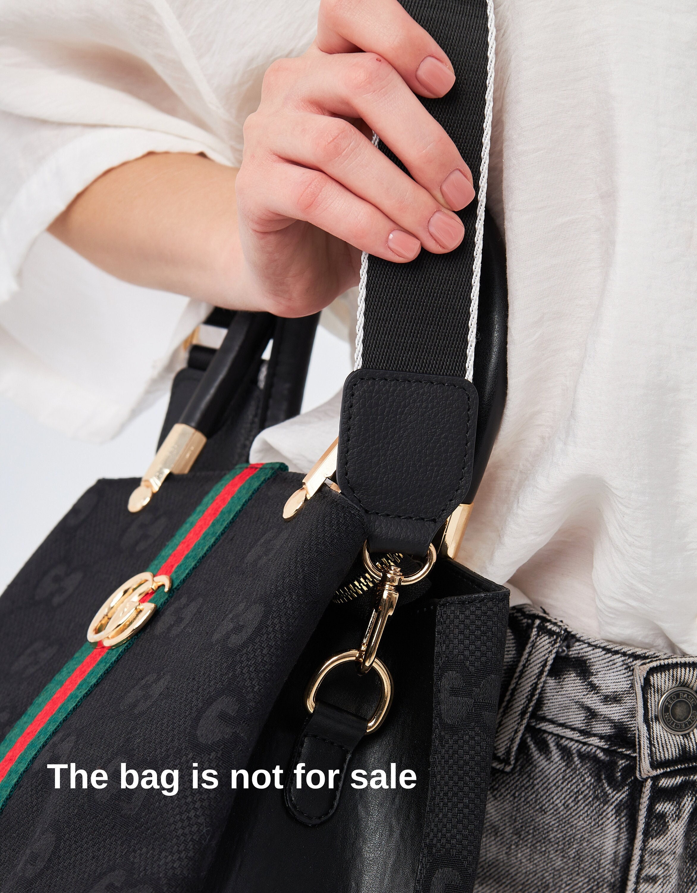 Black purse strap sales