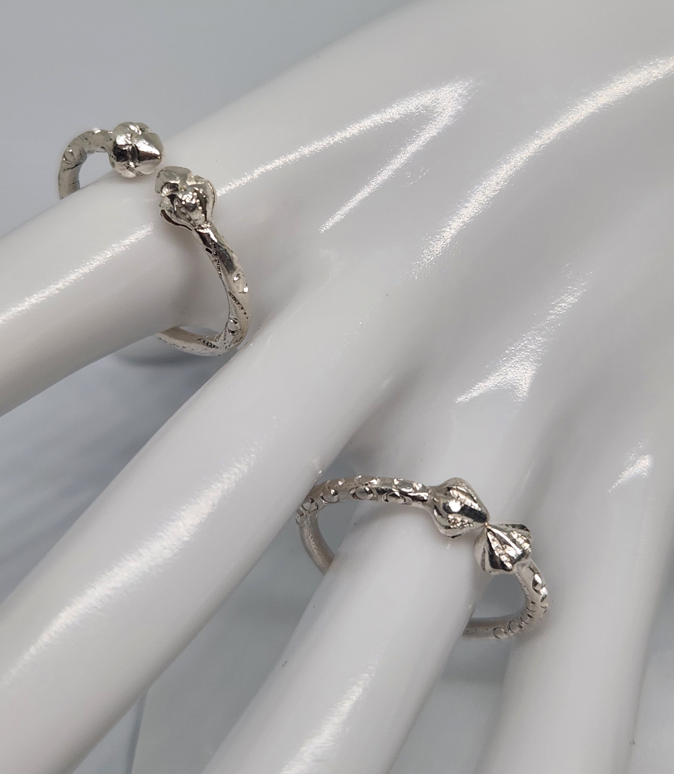 925 GENUINE Sterling Silver Bracelet RING, Cocoa Pod RING, Silver Cocoa Pod Bracelet Ring, Hand Carved Bangle Ring, Tulip Head Bracelet Ring