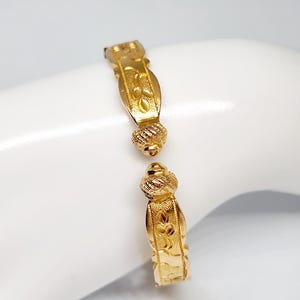 10K Yellow Gold VINTAGE Bangle, Solid Gold Bangle, Hand Crafted by Artisan, Floral Bangle, Botanical Jewelry, Gold West Indian Bangle, 7.5&quot;