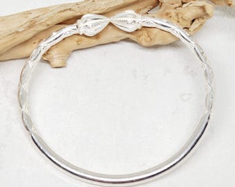 925 GENUINE Sterling Silver Bangle, Large Solid Bangle, Hand Carved Bangle, Cocoa Pod Bangle, Tulip Head Bracelet, West Indian Jewelry