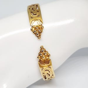14K Yellow Gold VINTAGE Bangle, Solid Gold Bangle, Hand Crafted by Artisan, Floral Bangle, Botanical Jewelry, Gold West Indian Bangle, 6.5&quot;