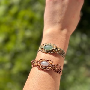 Handmade macrame bracelets with aventurine or rose quartz gemstone