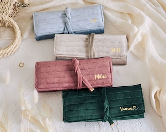 Velvet Jewelry Rolls, Wedding Favors, Travel Jewelry Case, Bridesmaid Gifts, Monogrammed Jewelry Roll, Gifts for her, Best Mom