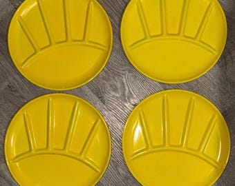 Vintage 1950’s Mid Century Modern Enamelware Divided Yellow Fondue/Sushi Plates