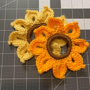 Flower Hair Bun Accessory Crochet Pattern Hair Tie Bun Holder PDF sunflower Hair Decoration Scrunchie Digital download