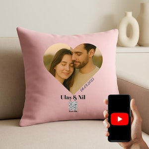 Personalized QR Code Pillow with Photo & Name – Custom Couple Gift, Video Memory Cushion, Valentine’s Day Gift, Wedding Gift Pillow