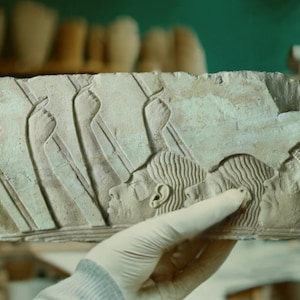 Attendants in a Royal Procession – A Glimpse into Amarna Splendor - Replica
