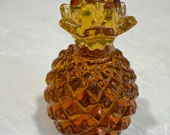 Vintage Amber Glass Pineapple Paperweight 4 1/2 Inches Fun Fruit Decor Shelf Sitter