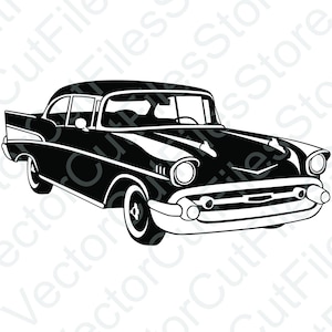 Puede incluir: Silueta en blanco y negro de un coche americano clásico de la década de 1950. El coche tiene una carrocería redondeada con un parachoques cromado grande y aletas.