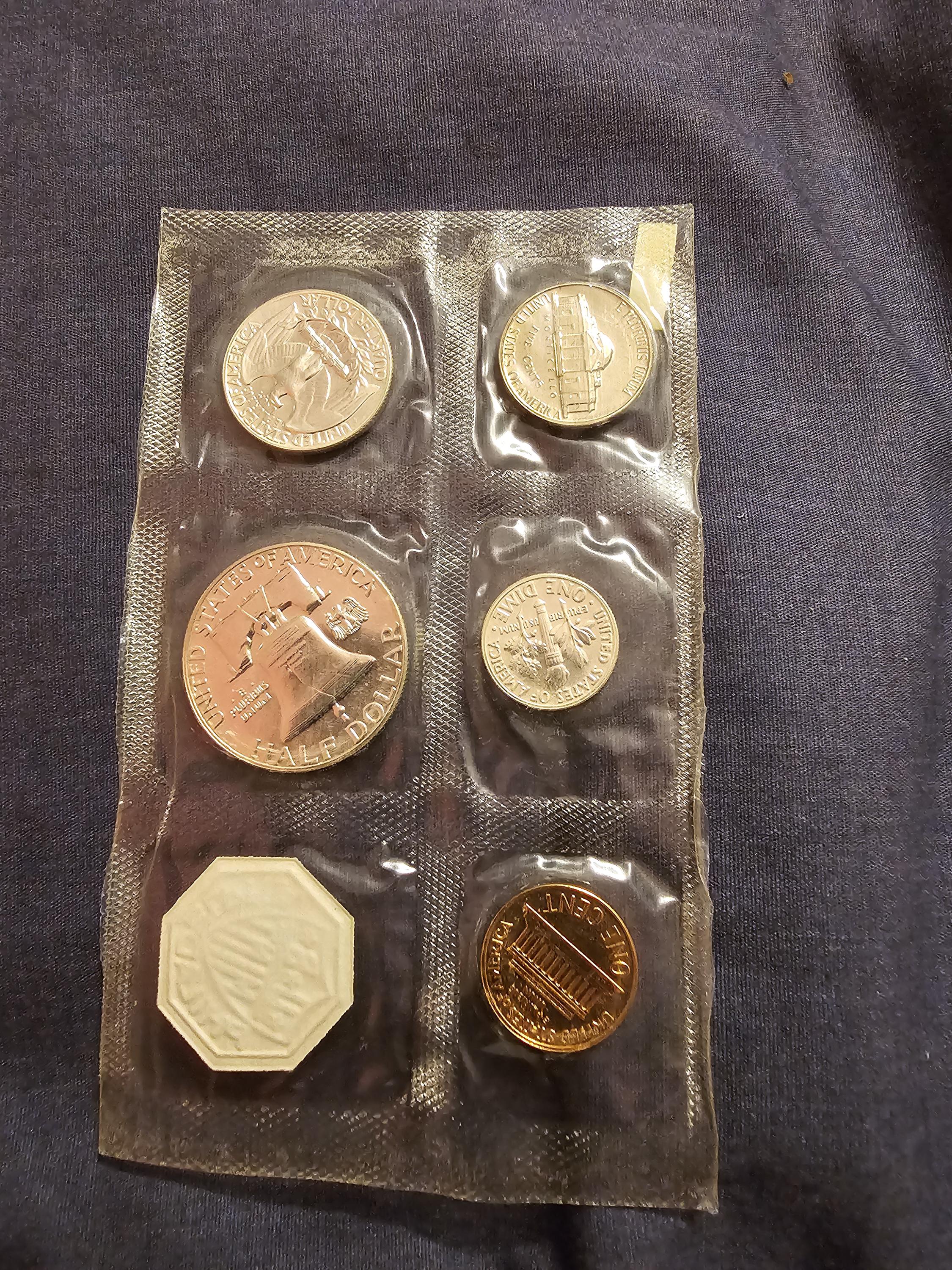 コインセット 6枚入り 未使用 Yahoo!オークション -「昭和59年貨幣セット」の落札相場・落札価格