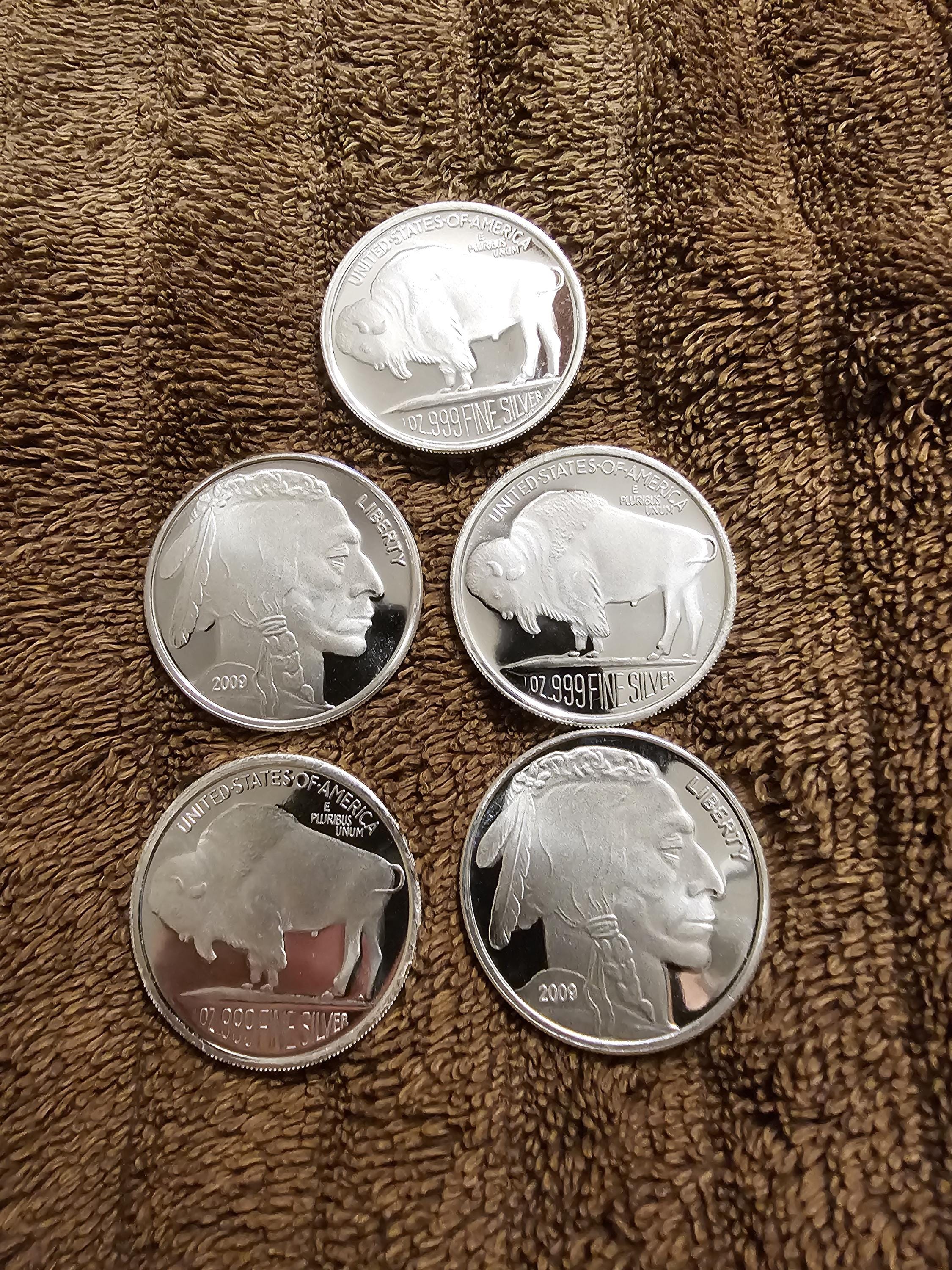 1 troy oz Silver Round  .999 Pure Silver - Random Design. Price is for 1 item. The 1 oz Silver could be a bar or round.