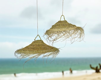Lámpara colgante de fibras naturales tejidas – Pantalla de paja hecha a mano – Decoración étnica boho – Lámpara de sombrilla de ratán o algas marinas
