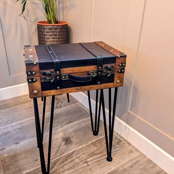 Table d'appoint valise en bois vintage unique