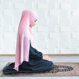 Prayer Mat Silky Soft Surface Turkish Prayer Rug, Islamic Muslim Gift, Gebetsteppich image 6