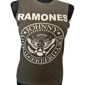 Vintage Ramones Band Tee - Retro Style Concert T-Shirt with Iconic Logo - Classic Rock Apparel - Music Lover Gift - Sleeveless Khaki Top
