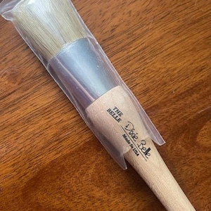 Dixie Belle Paint Brush