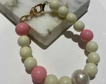 Pastel pink beaded bracelet, glass beaded bracelet,  gold lobster clasp, adjustable bracelet, chic bespoke bracelet, gift for her