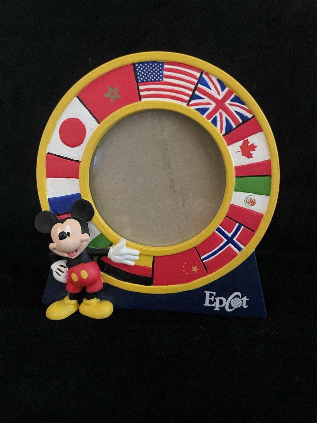 Vintage Disney Epcot Picture Frame Flags Around the World Tourists ...