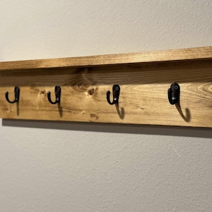 Rustic Wall-Mounted Wooden Coat Rack with Hooks – Entryway Hat Organizer, Farmhouse Decor