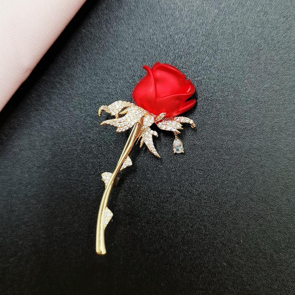Broche Strass Irisés Métal Doré – Forme Roses, 50x22 Mm, Vintage