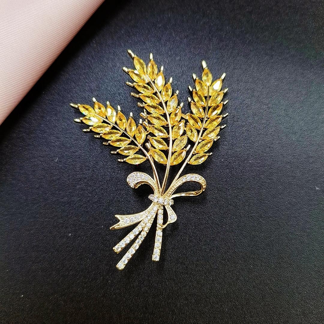 Broche de kilt ancienne en patte de lagopede - Montres & Bijoux