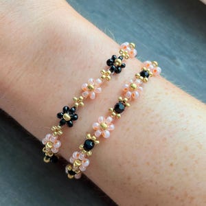 Beaded Daisy Bracelet Crystal Beaded Flower Bracelet Dainty Gold Jewelry Pink Seed Bead Bracelet Floral Bracelet Friendship Bracelet Set