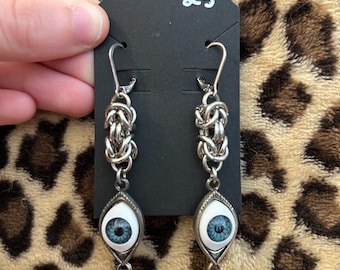 Chainmail eye charm earrings