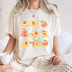 Comfort Colors® Peach T-Shirt Vintage Graphic Fruit Shirt Aesthetic Fruit Shirt Boho Shirt Fruit Tee Peach Shirt Peach Graphic T-Shirt Gift