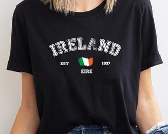 Ireland Sweatshirt, Ireland Shirt, Ireland Gift, Ireland Flag Gift, Travel Sweatshirt, Comfortable Unisex Pullover Hoodie