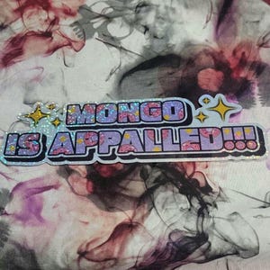 Mongo ist entsetzt! Holografischer Vinylsticker Dungeon Crawler Carl