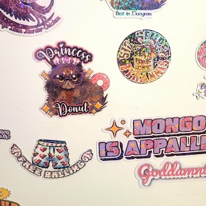 Irgendein Design-Kühlschrank-Magneten Prepotente Prinzessin Donut Goddamnit Donut Prinzessin Posse Mongo Holographische Vinyl-Aufkleber Dungeon Crawler Carl
